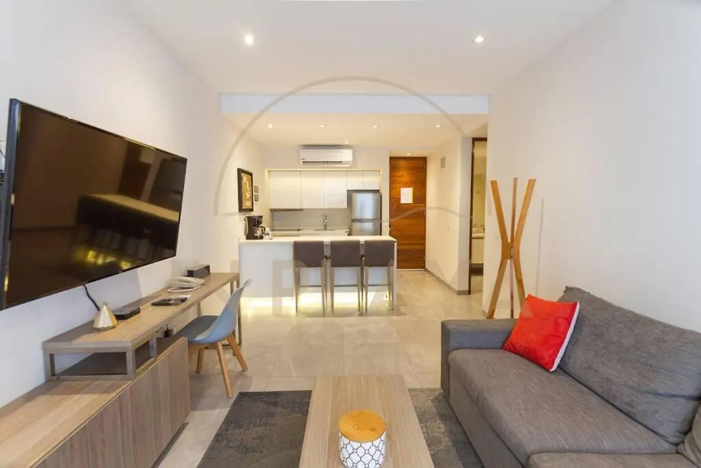 Luxury 2Br 2Ba, Sauna, Cinema, Rooftop Pool Playa del Carmen