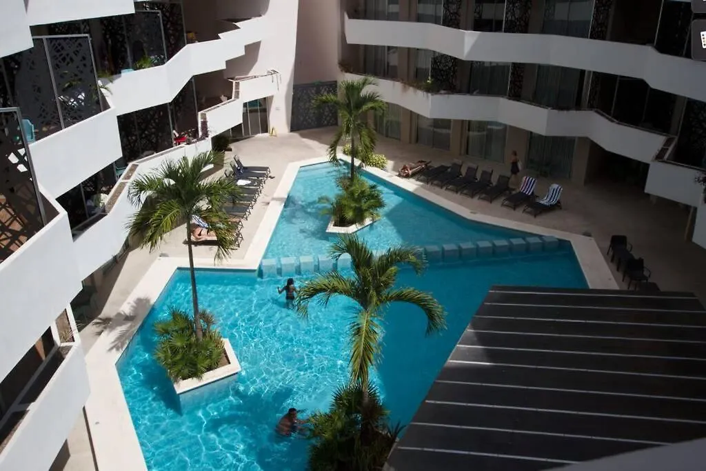 Luxury 2Br 2Ba, Sauna, Cinema, Rooftop Pool Playa del Carmen Mexico